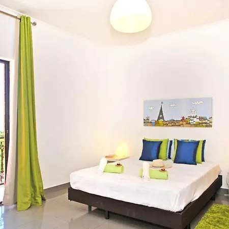 Daire Apartment In Albufeira With Sea Beach *