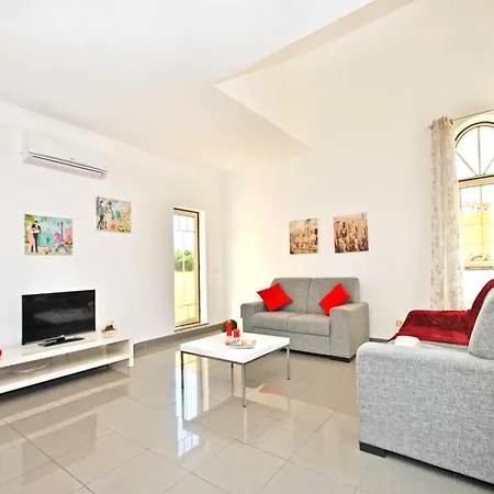 Apartment In Albufeira With Sea Beach Daire Albufeira
