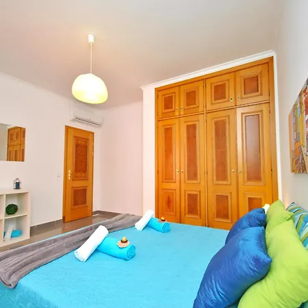 Apartment In Albufeira With Sea Beach Albufeira