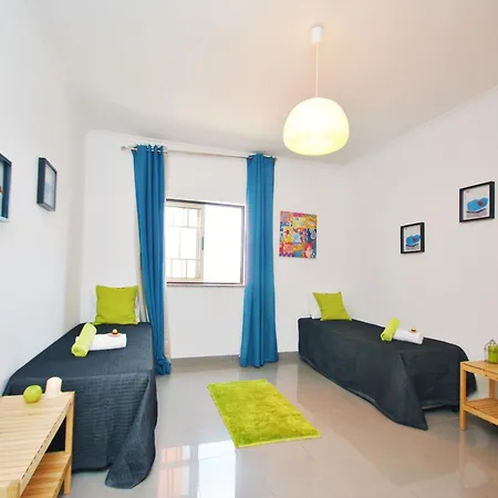 Apartment In Albufeira With Sea Beach Daire *
