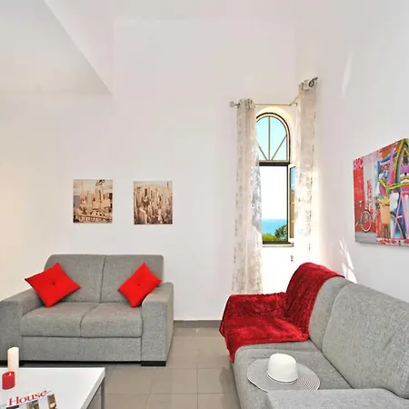 Apartment In Albufeira With Sea Beach Διαμέρισμα *